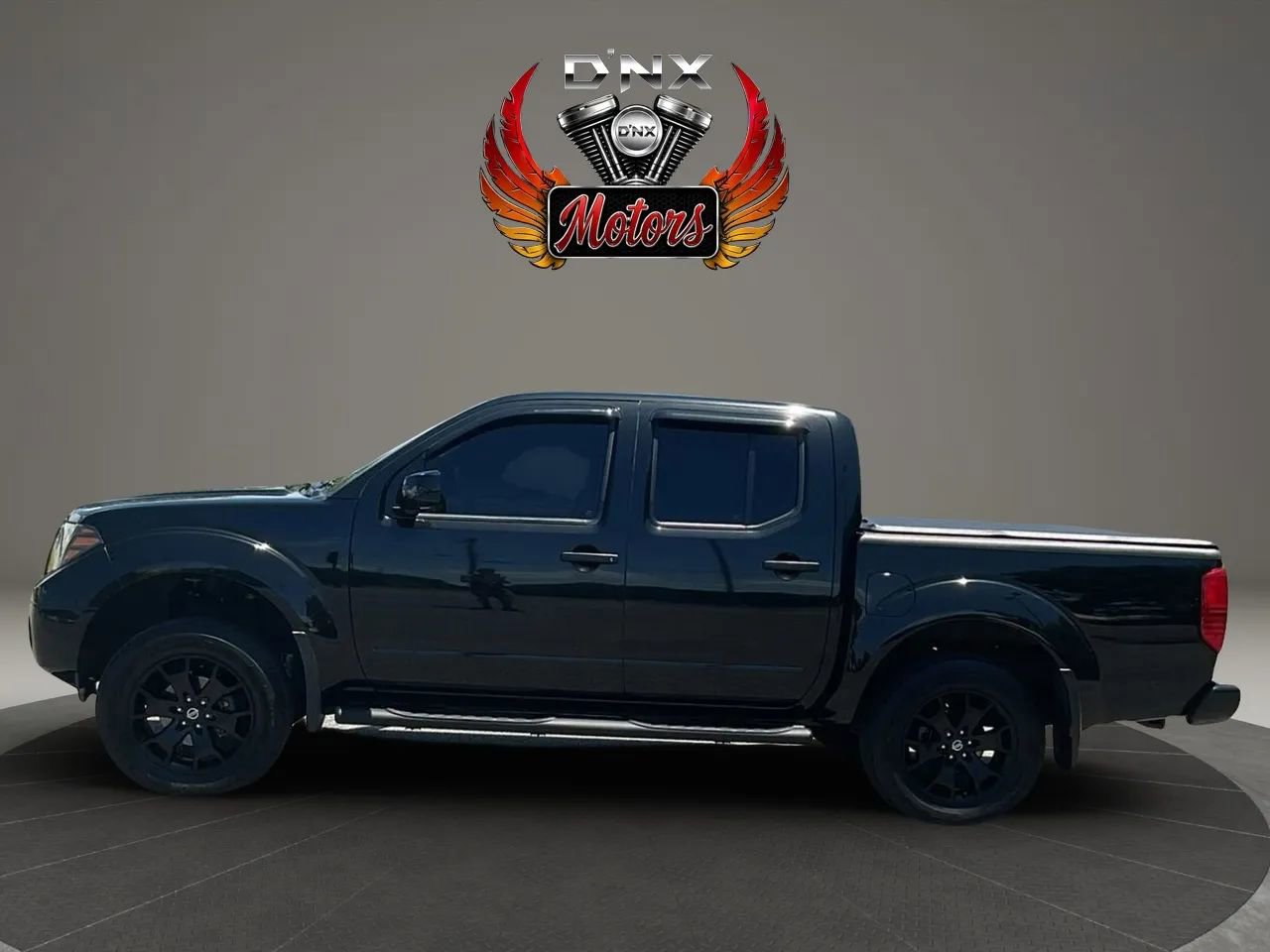 Used 2021 Nissan Frontier SV w/ Midnight Edition Floor Mats AWD/4WD image 3