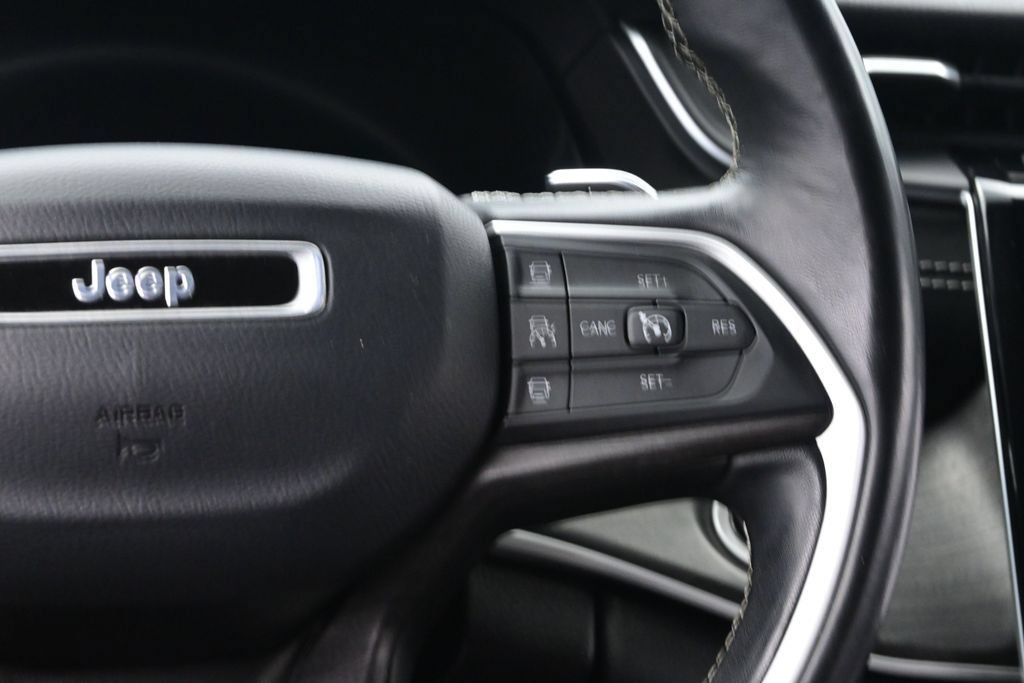Used 2022 Jeep Grand Cherokee L Limited AWD/4WD image 36