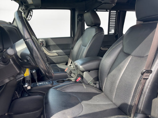 Used 2018 Jeep Wrangler Unlimited Sport w/ Connectivity Group AWD/4WD image 15