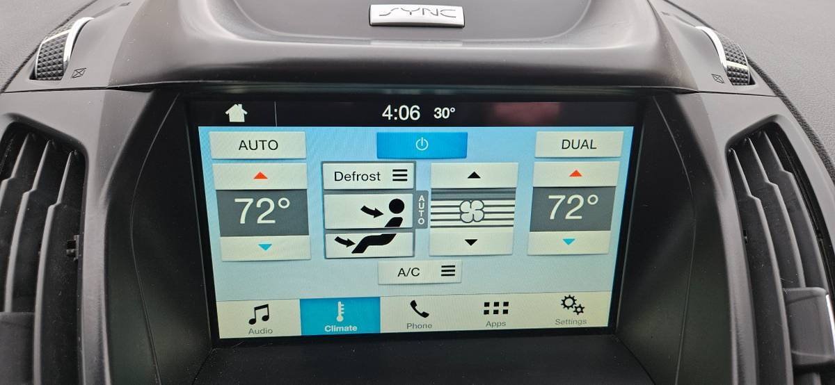 Used 2016 Ford Escape SE w/ SE Leather Comfort Package AWD/4WD image 15