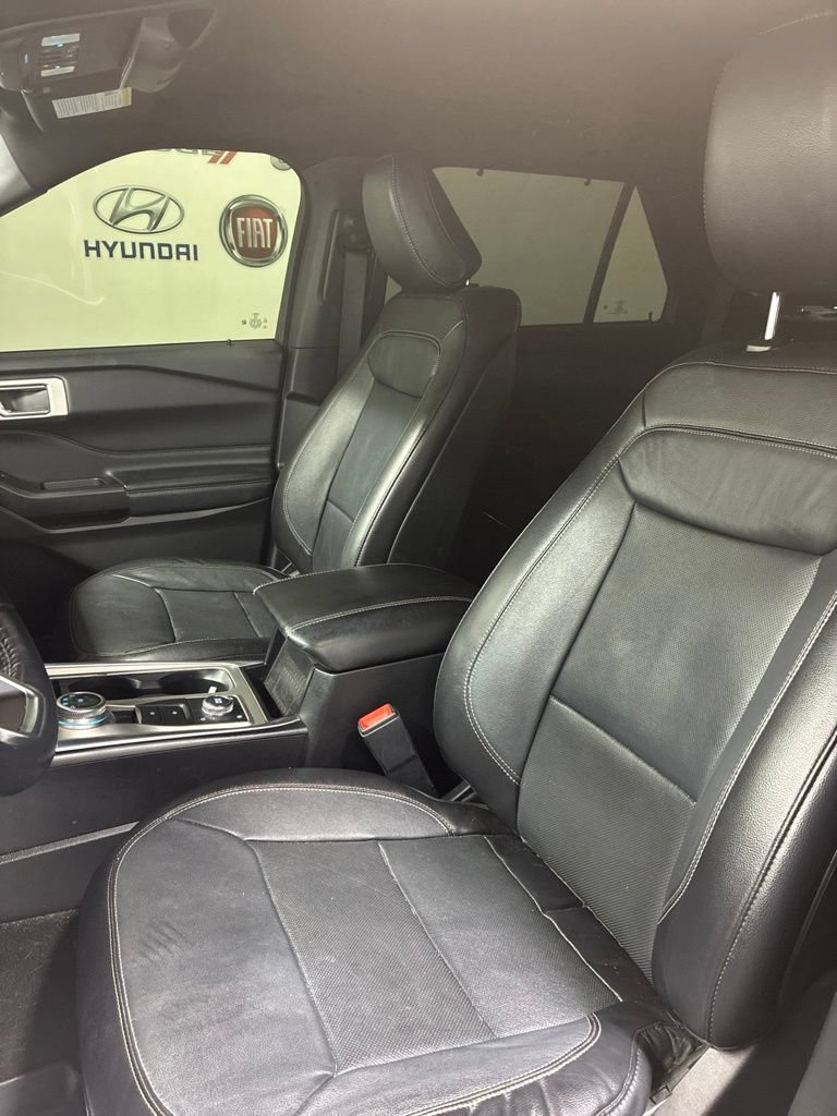 Used 2020 Ford Explorer Limited AWD/4WD image 10
