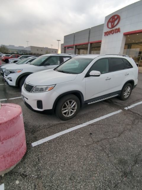 Used 2015 Kia Sorento LX image 7