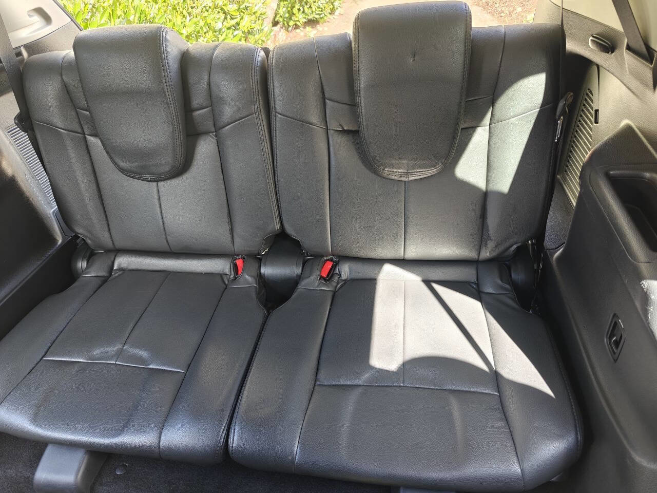 Used 2016 Nissan Rogue SV w/ SV Premium Package image 4