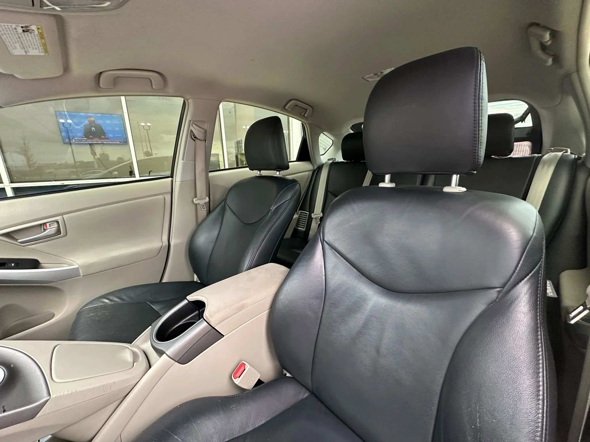 Used 2014 Toyota Prius Three image 12