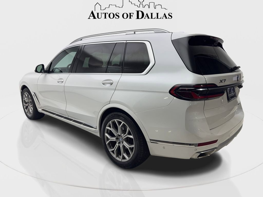 Used 2023 BMW X7 xDrive40i image 9