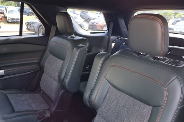 Used 2023 Ford Explorer Timberline w/ Timberline Technology Package AWD/4WD image 10