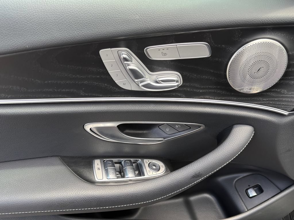 Used 2023 Mercedes-Benz E 350 4MATIC Sedan image 11