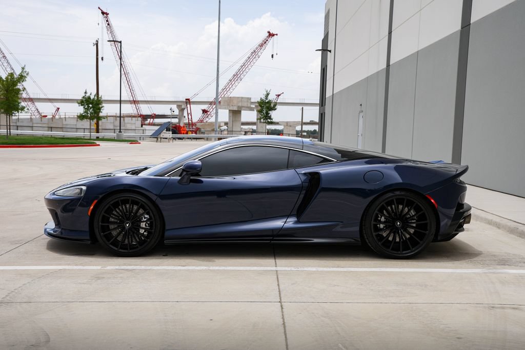 Used 2020 McLaren GT RWD image 5