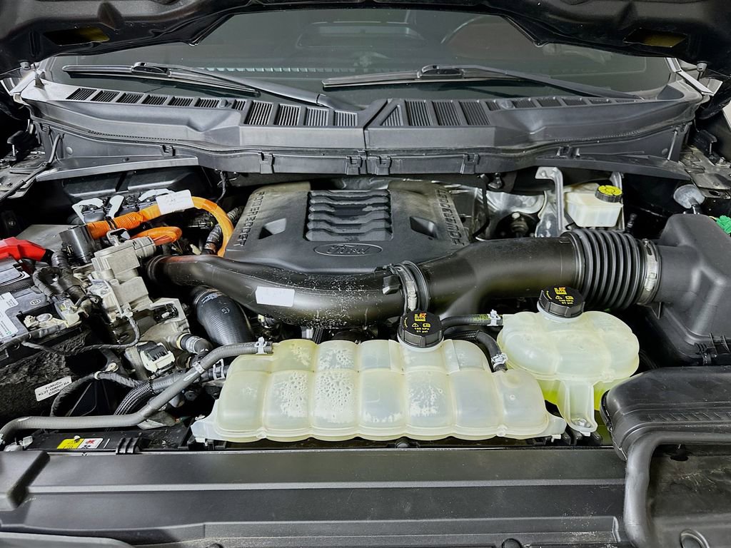 Used 2021 Ford F150 Lariat image 9