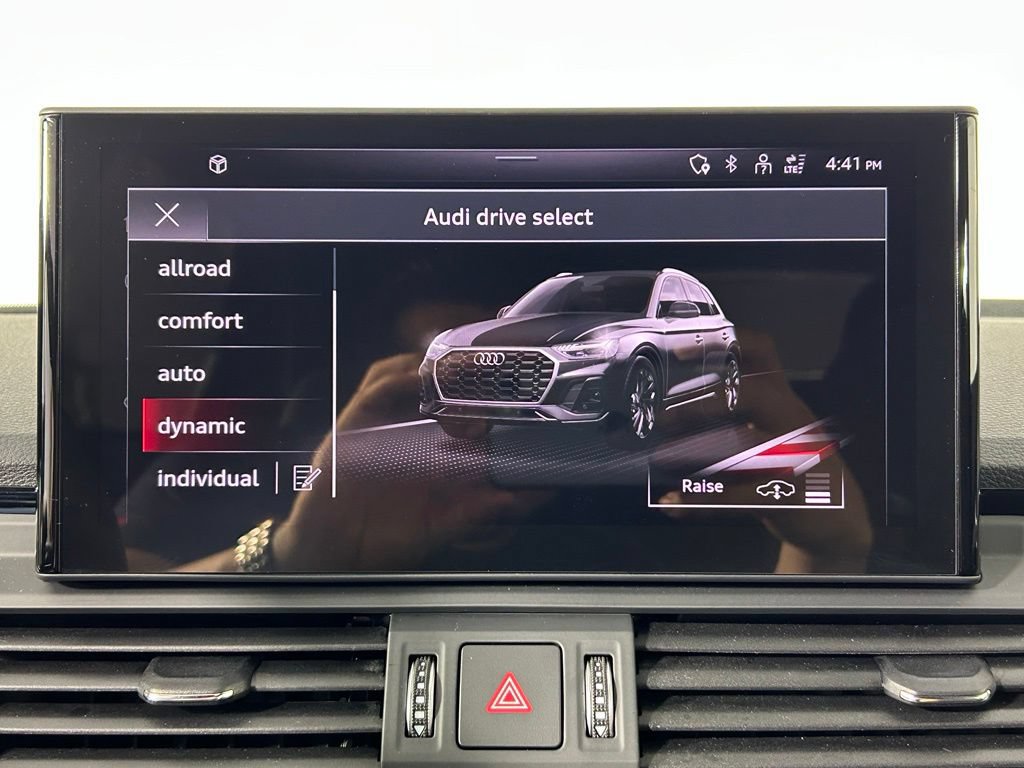 Used 2023 Audi SQ5 Prestige w/ Prestige Package AWD/4WD image 21