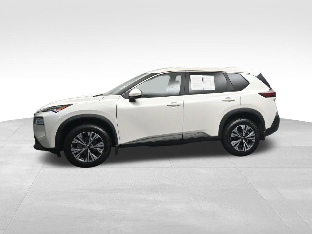 Used 2023 Nissan Rogue SV FWD image 2