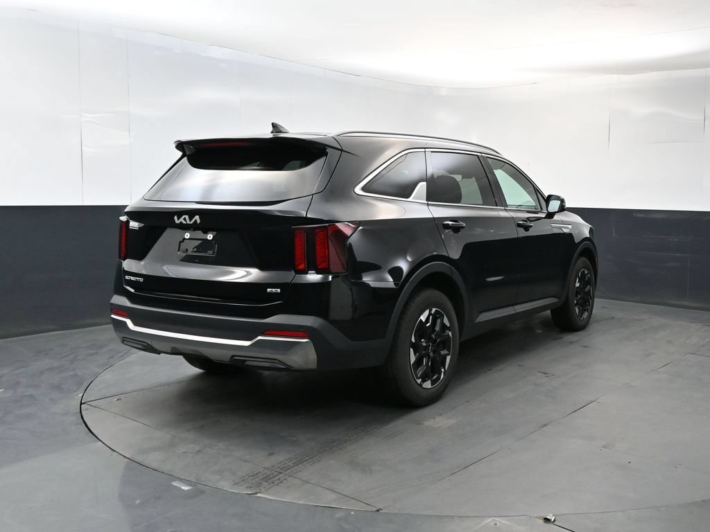 Certified 2024 Kia Sorento S AWD/4WD image 5
