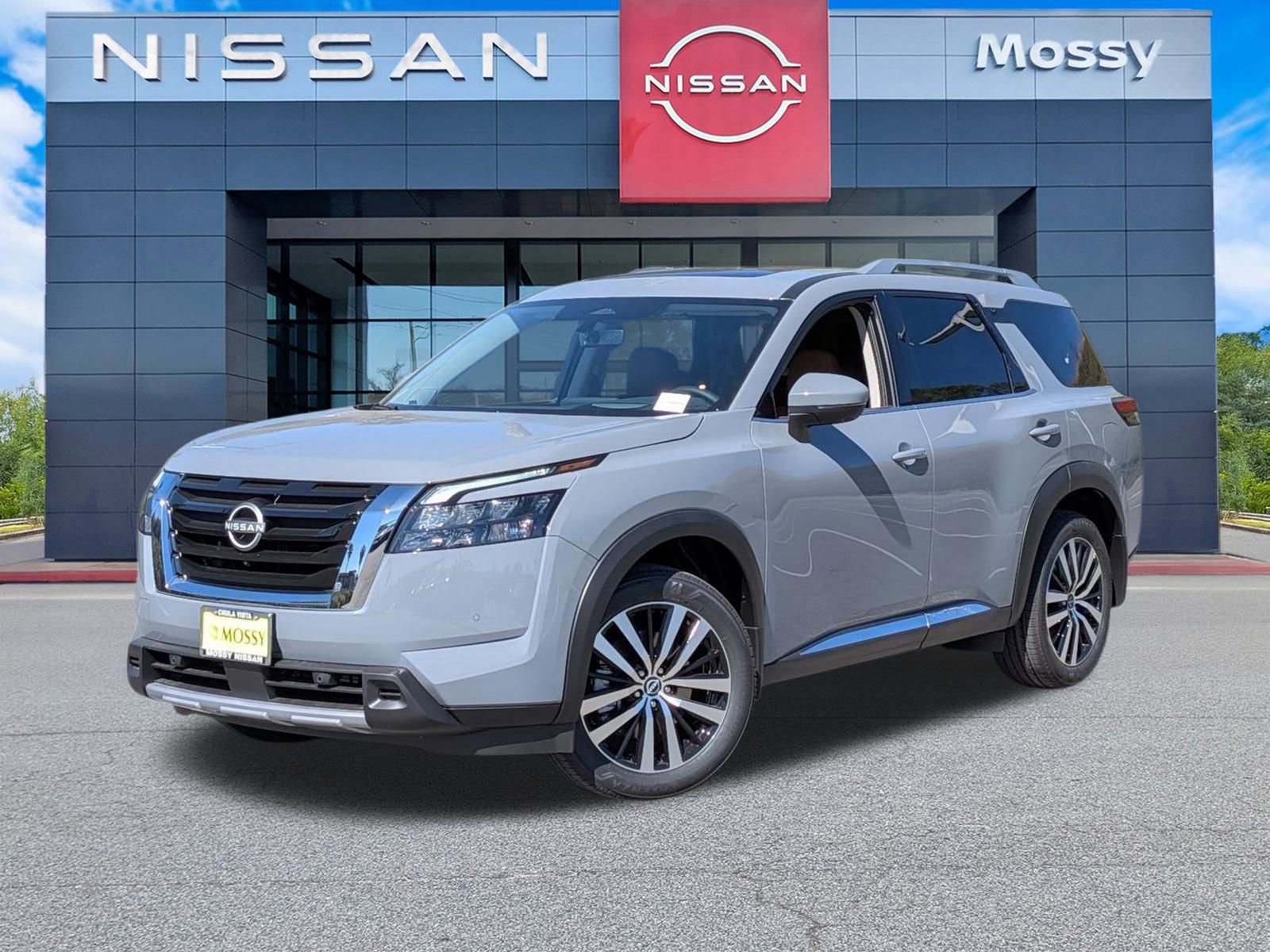New 2025 Nissan Pathfinder Platinum