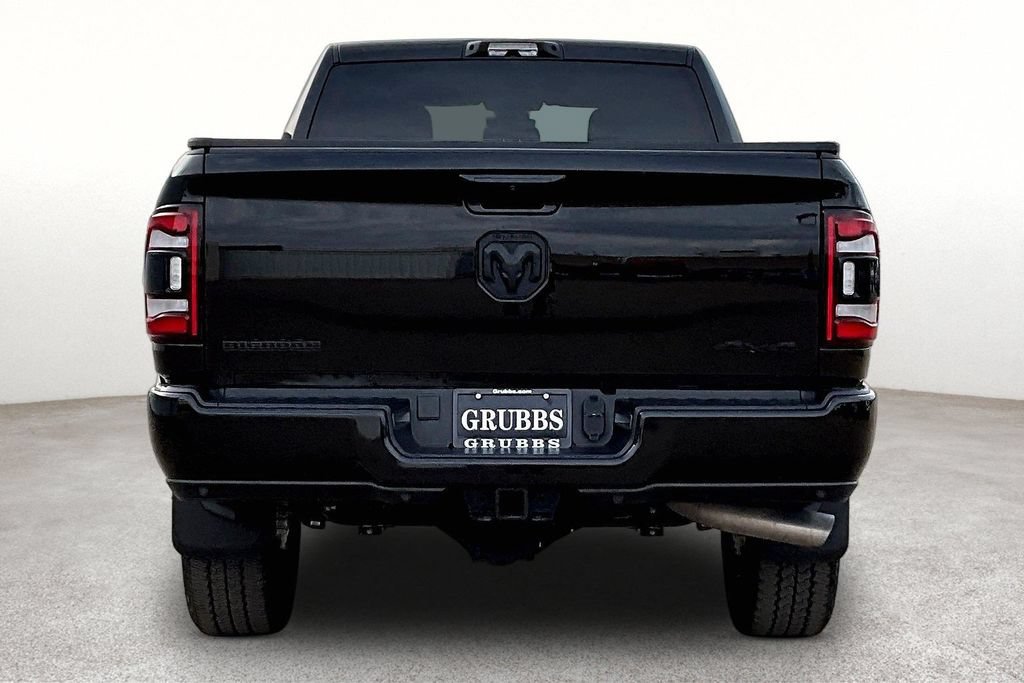 Used 2024 RAM 2500 Big Horn w/ Night Edition AWD/4WD image 5