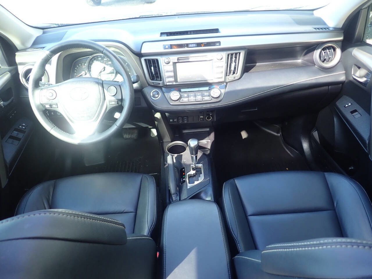 Used 2014 Toyota RAV4 Limited image 13