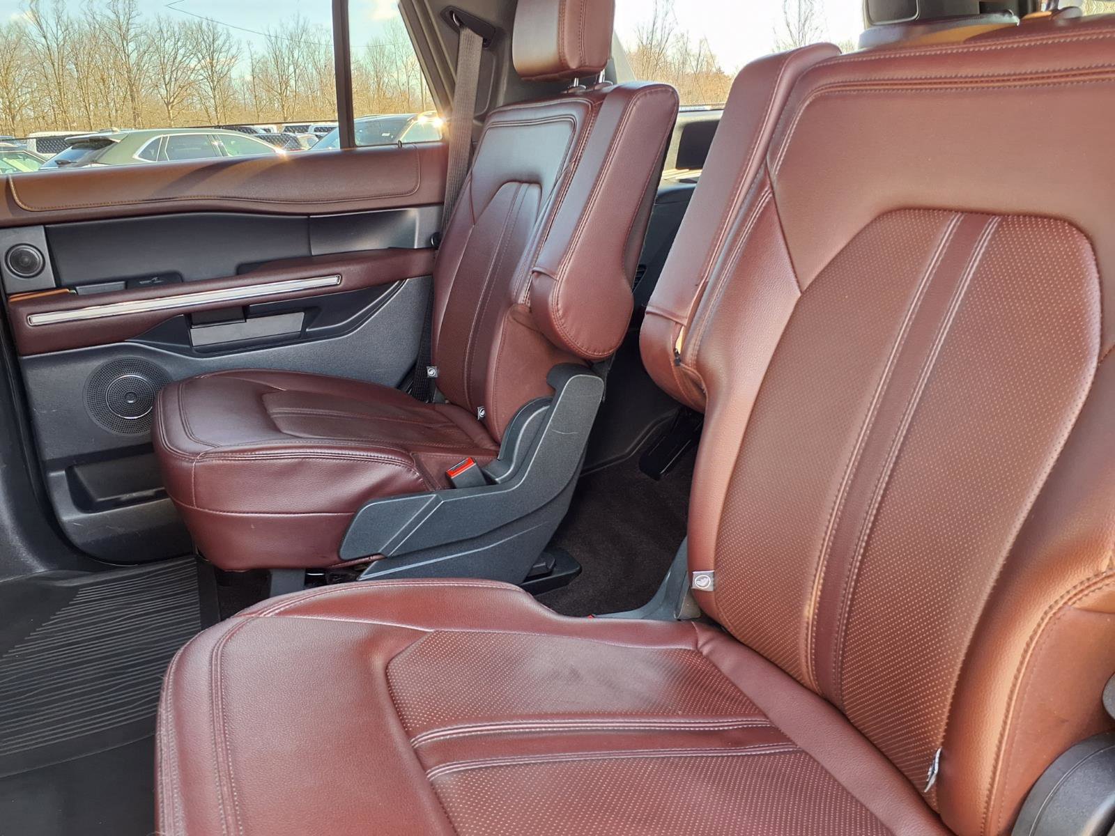 Used 2023 Ford Expedition Limited image 7