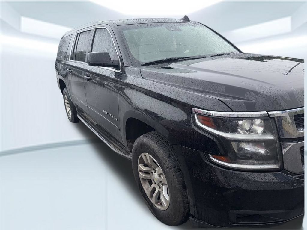 Used 2018 Chevrolet Suburban LT RWD image 7