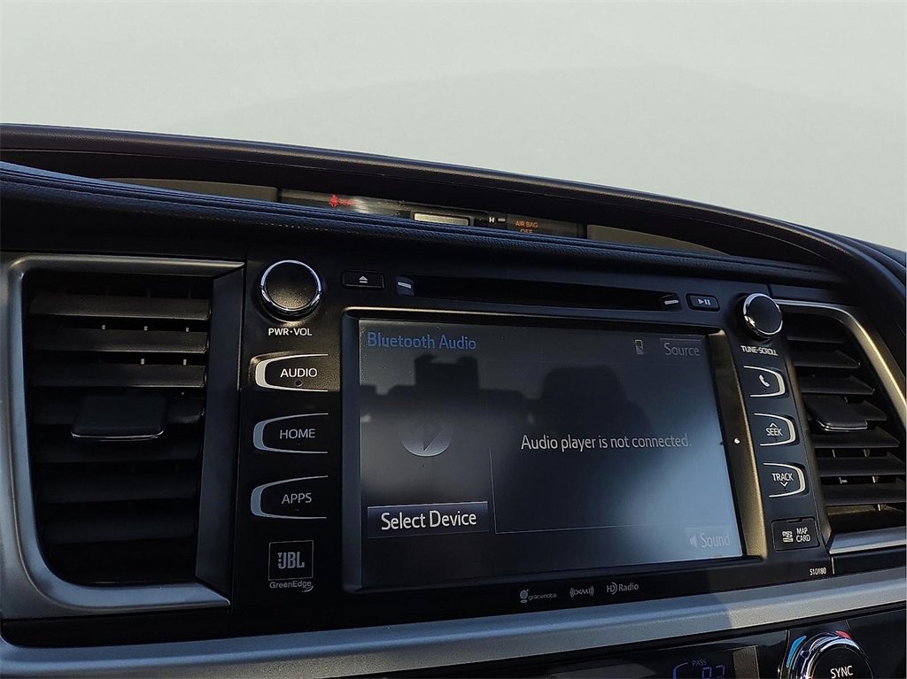 Used 2018 Toyota Highlander Limited image 13