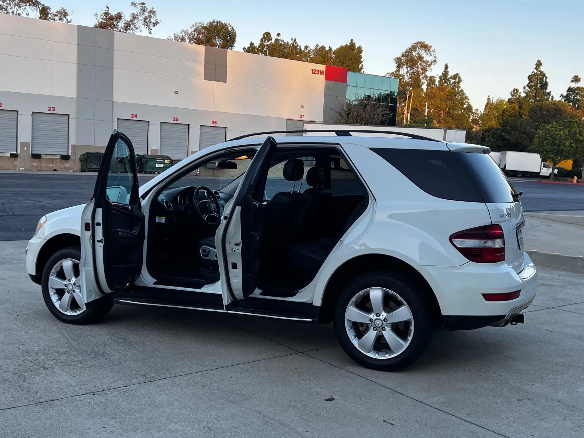 Used 2011 Mercedes-Benz ML 350 4MATIC image 28