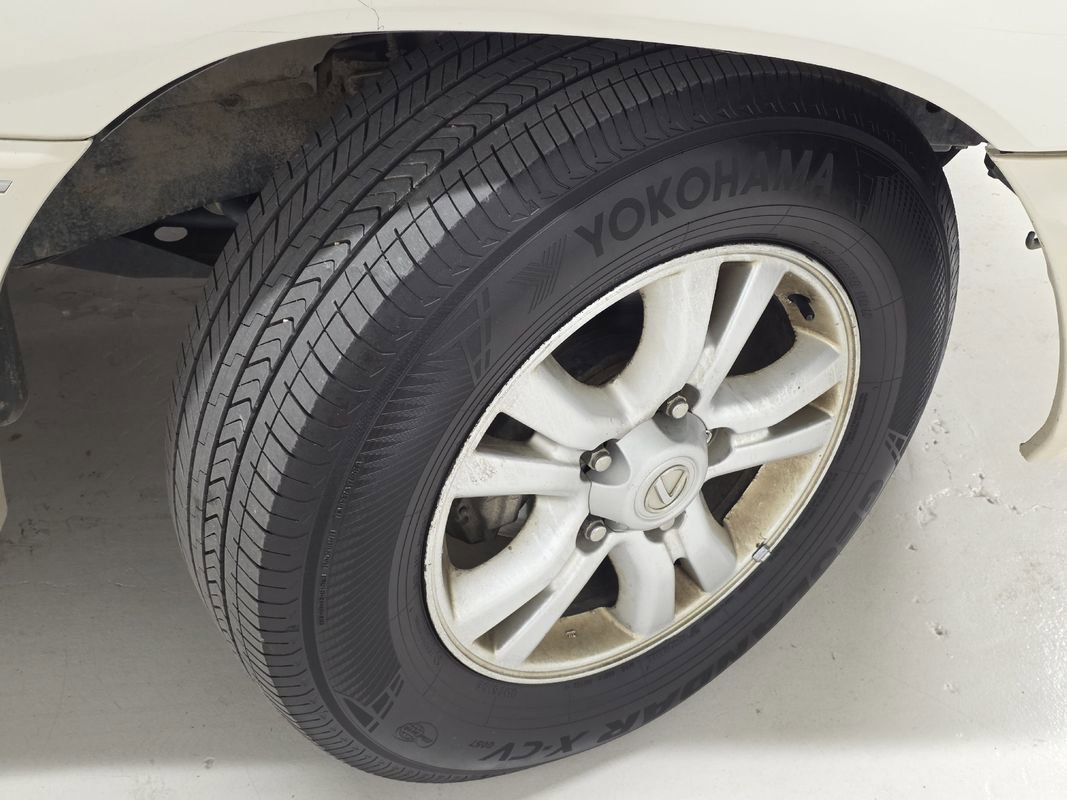 Used 2004 Lexus LX 470 4WD image 44