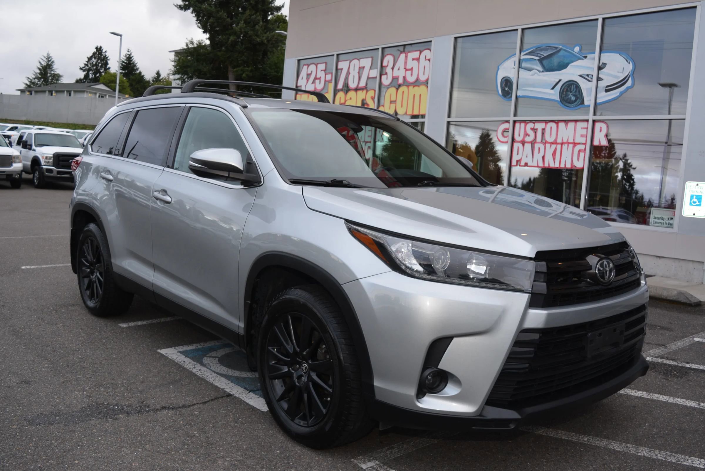 Used 2019 Toyota Highlander SE