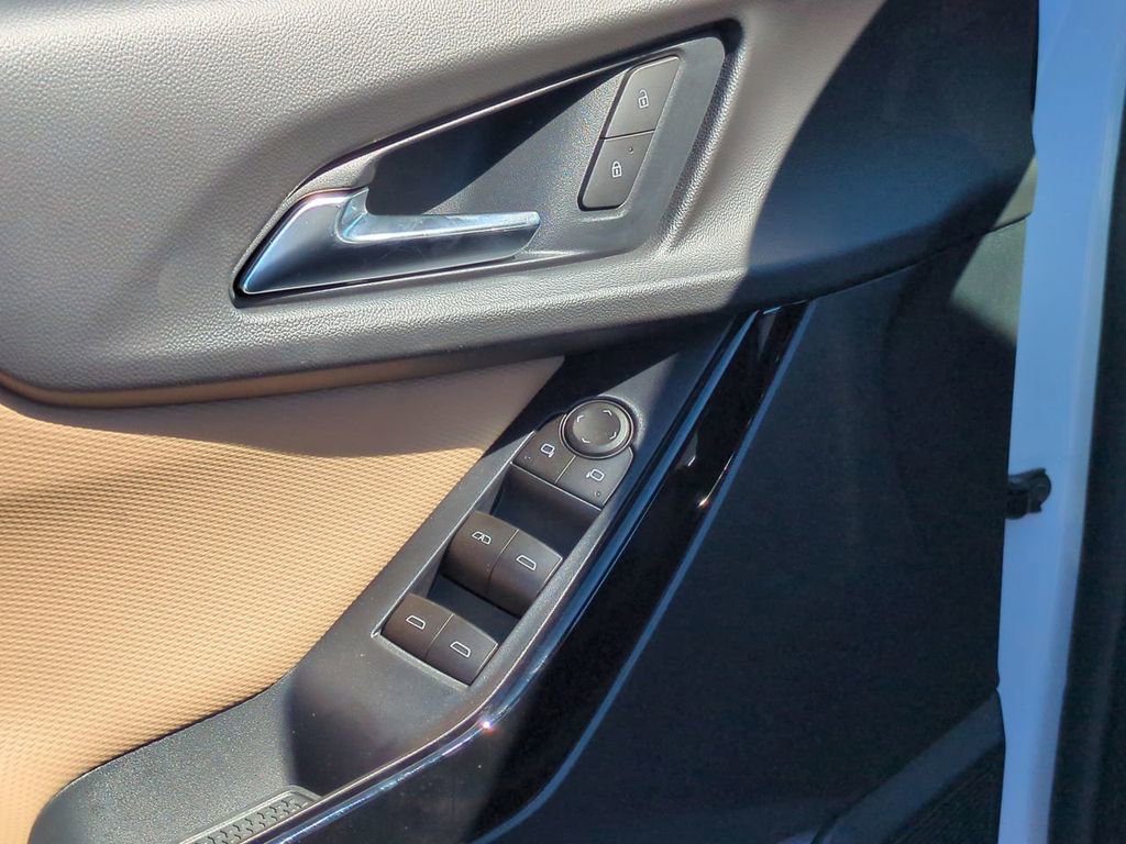 Used 2026 Chevrolet Equinox ACTIV w/ Safety and Technology Package image 23