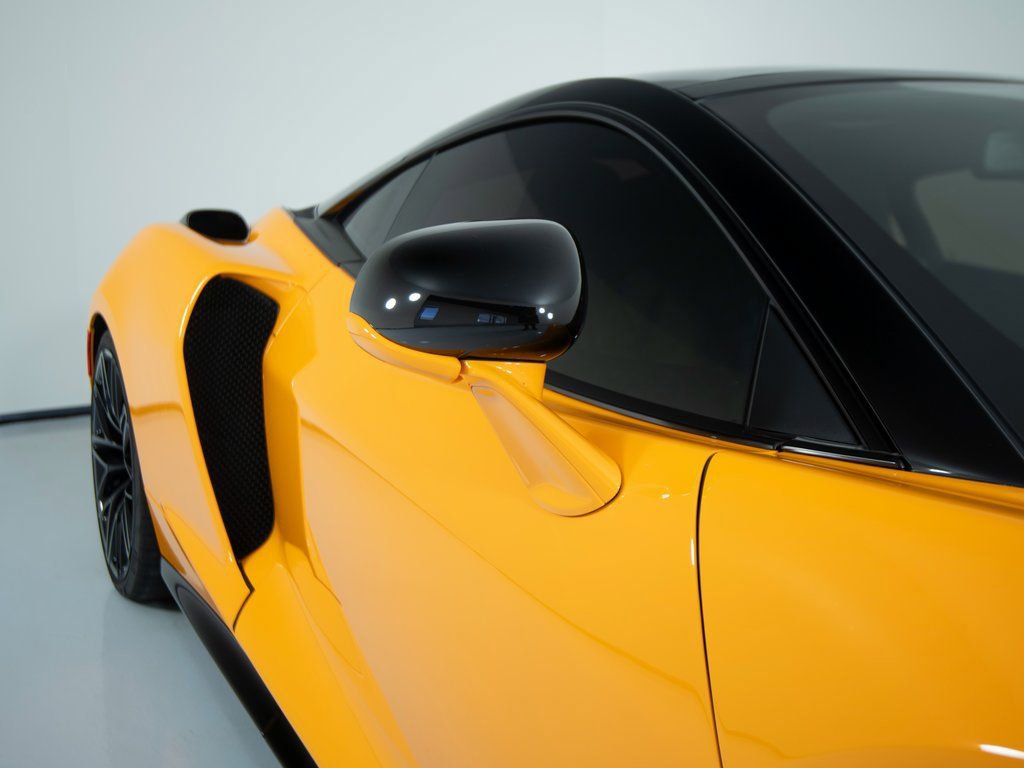 Used 2025 McLaren GTS image 37