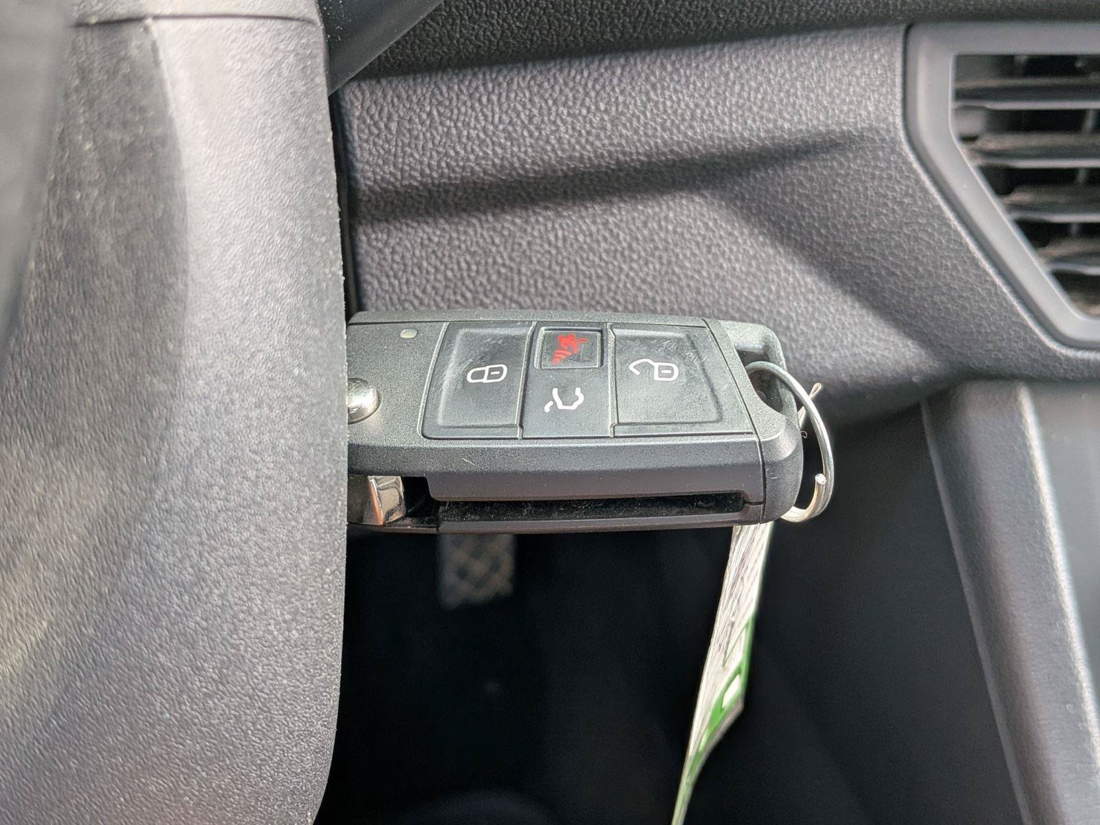 Used 2019 Volkswagen Jetta SE FWD image 18