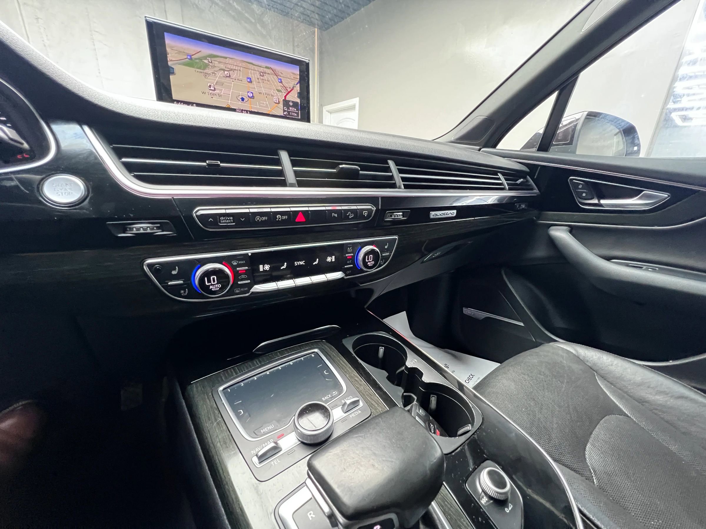 Used 2017 Audi Q7 3.0T Prestige w/ Prestige Package image 50