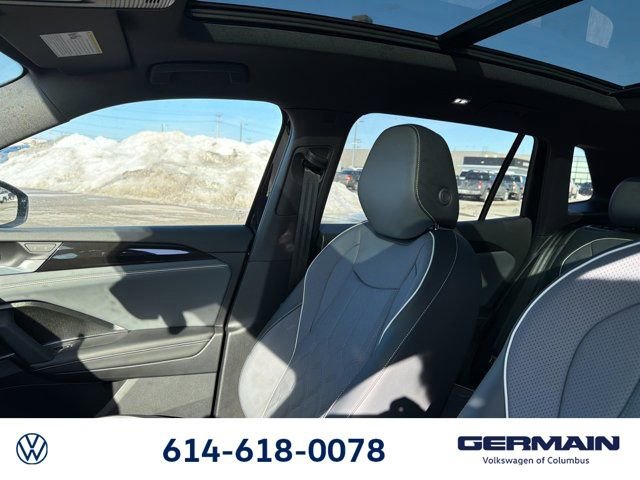 New 2026 Volkswagen Tiguan SEL R-Line image 23