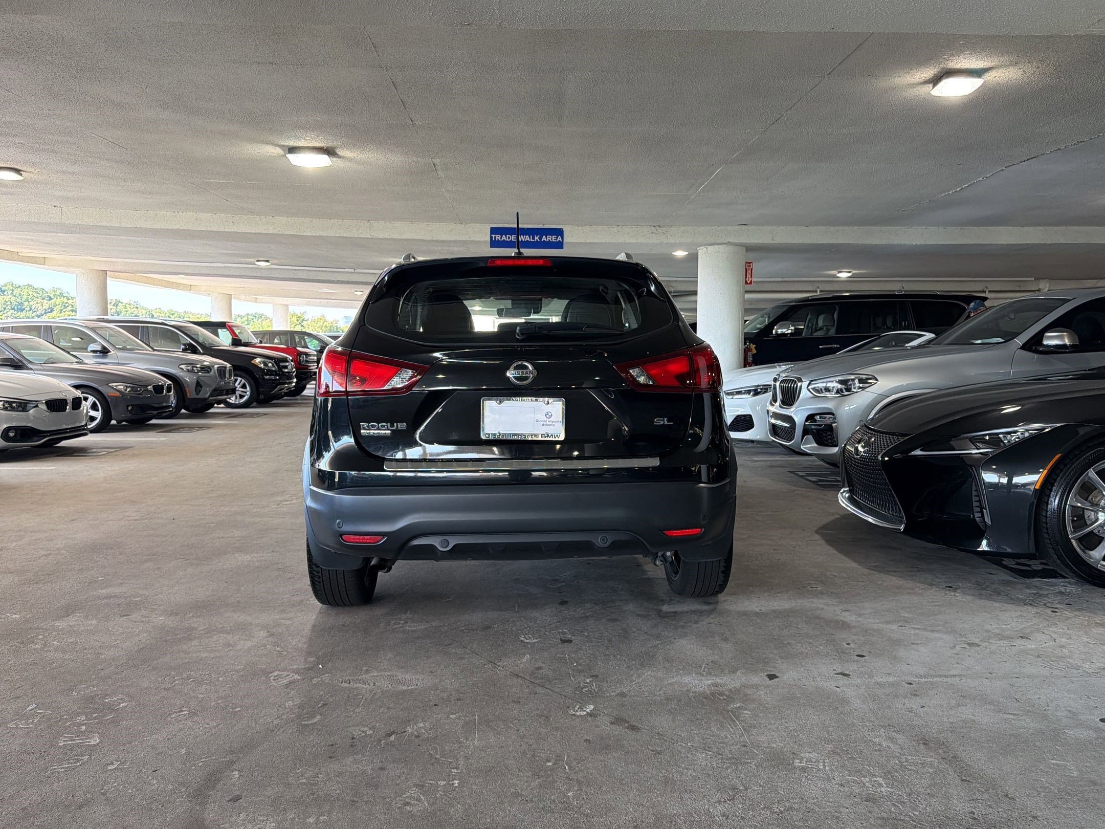 Used 2019 Nissan Rogue Sport SL FWD image 9