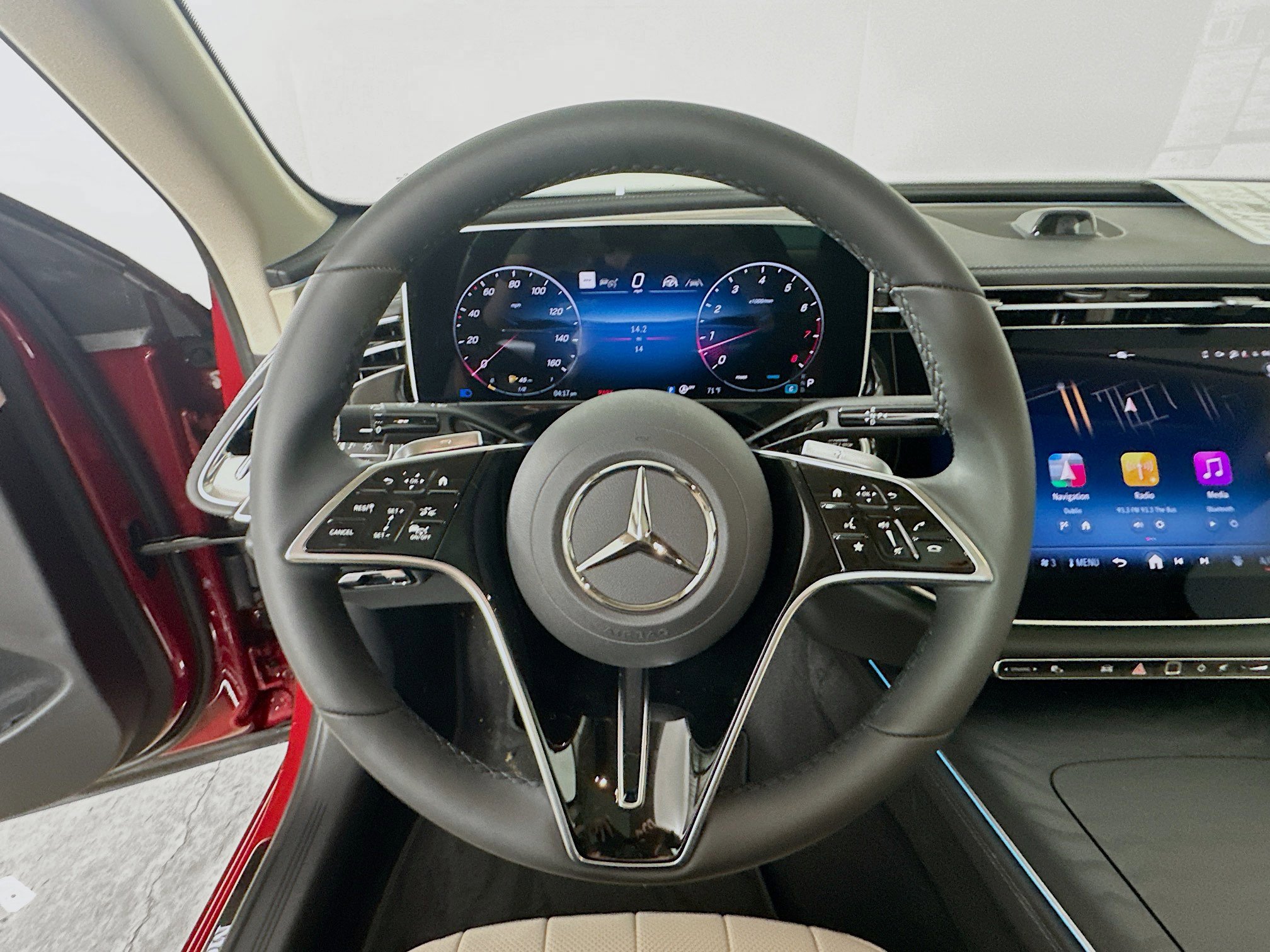 Used 2026 Mercedes-Benz E 350 4MATIC Sedan image 11