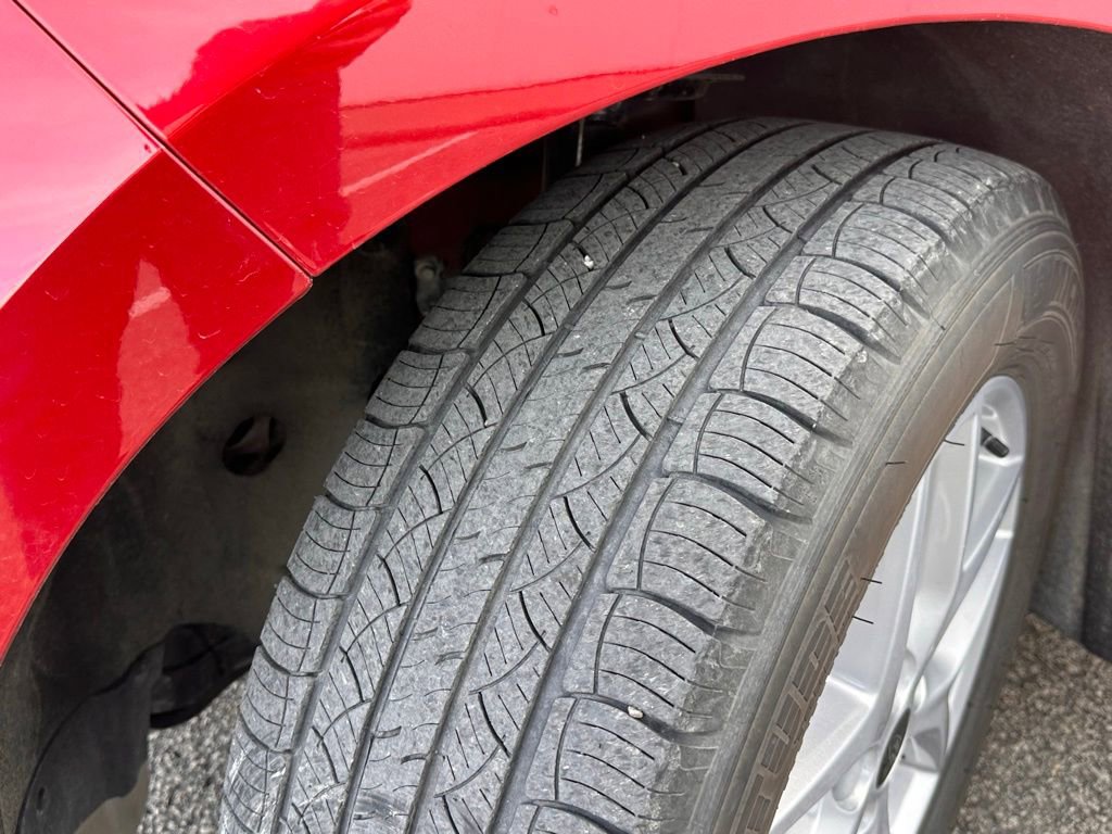 Certified 2024 Ford Edge SEL w/ Convenience Package image 9