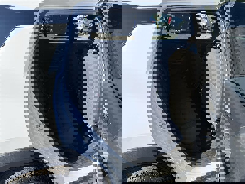 Used 2025 Chevrolet Equinox LT w/ Safety and Technology Package image 25