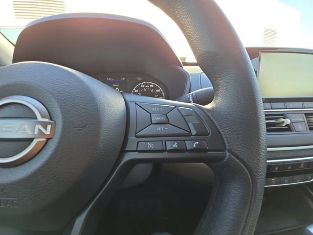 Used 2023 Nissan Altima 2.5 S FWD image 12