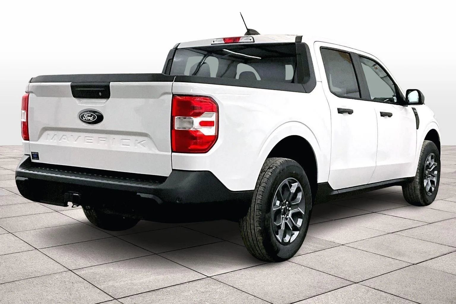 New 2025 Ford Maverick XLT w/ 4K Tow Package image 11