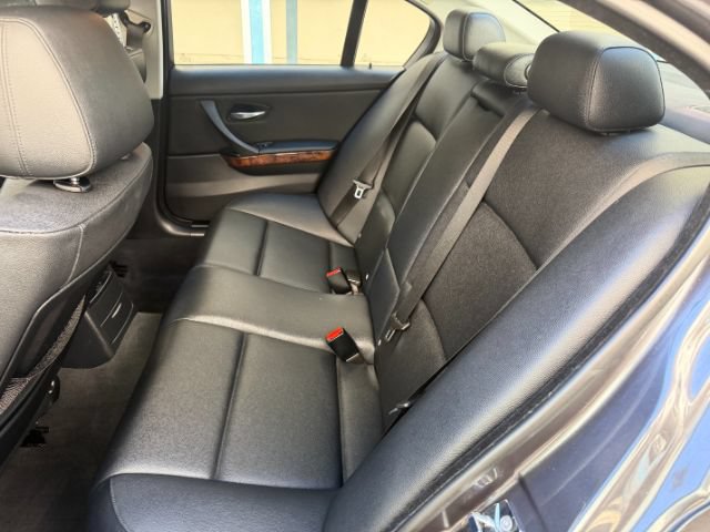 Used 2008 BMW 328i Sedan RWD image 14