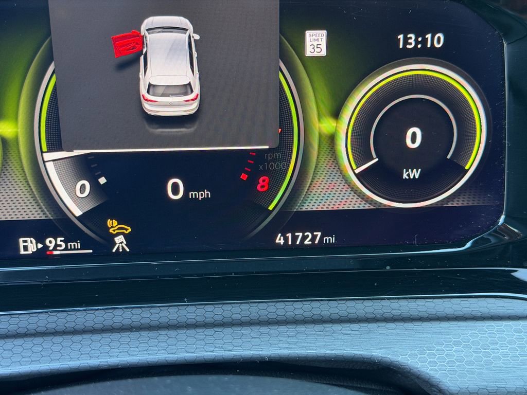 Used 2023 Volkswagen GTI SE image 17