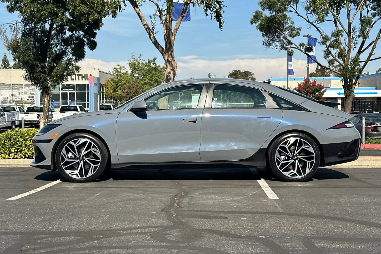 Used 2023 Hyundai Ioniq 6 SEL RWD image 6