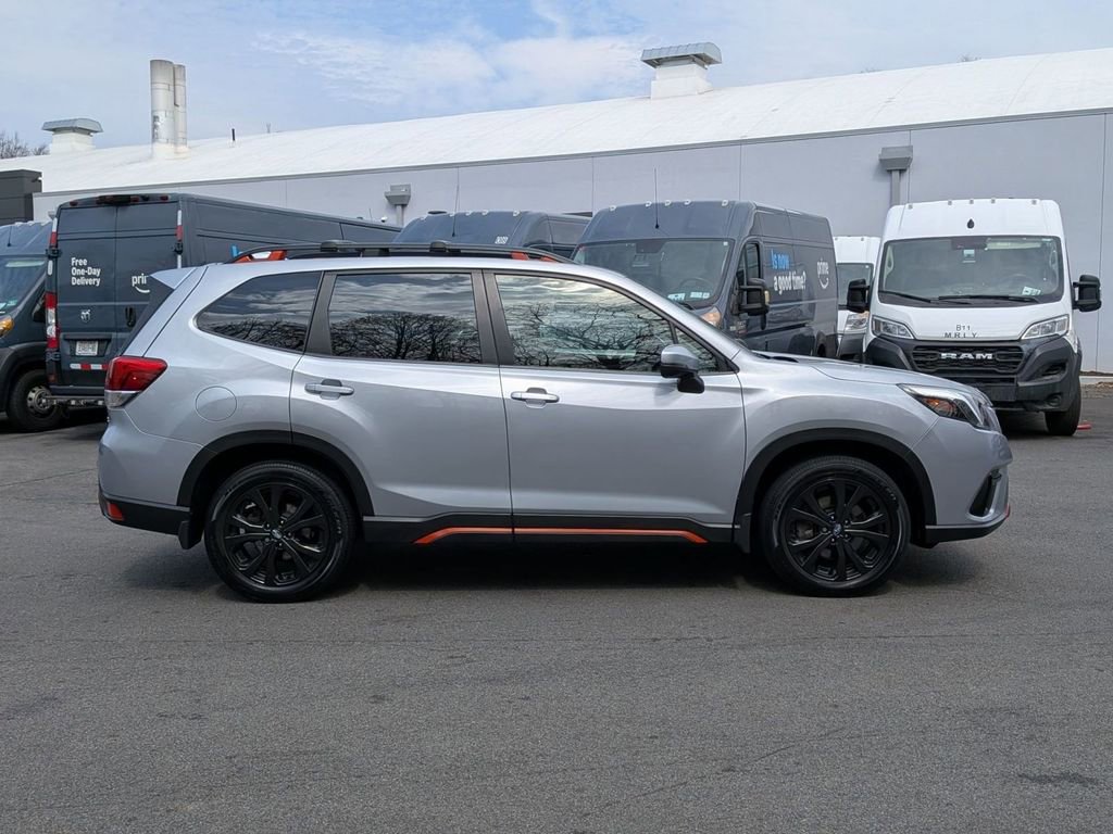 Used 2023 Subaru Forester Sport image 2