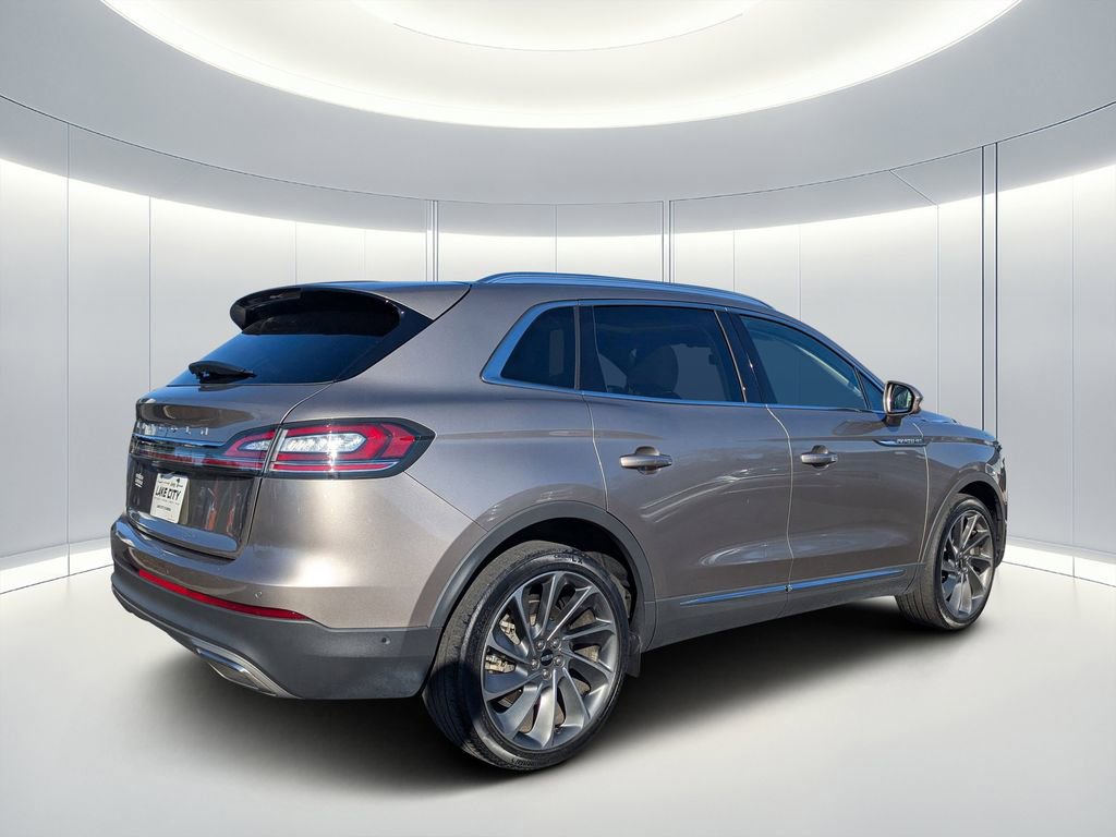 Used 2021 Lincoln Nautilus Reserve w/ Equipment Group 201A image 4