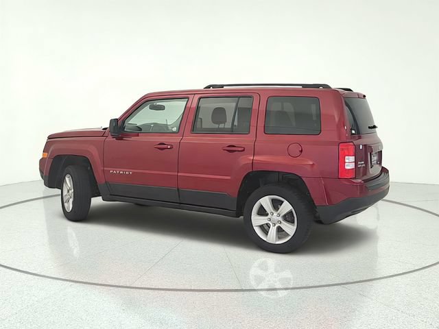 Used 2016 Jeep Patriot Latitude AWD/4WD image 3