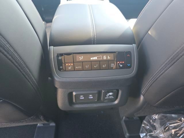 New 2026 Nissan Pathfinder Platinum AWD/4WD image 24