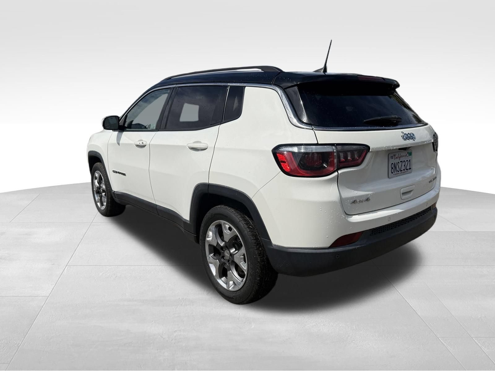 Used 2020 Jeep Compass Limited w/ Safety & Security Group AWD/4WD image 5