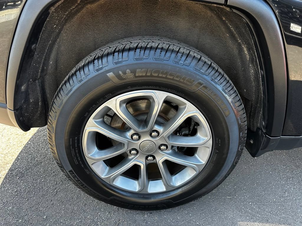 Used 2016 Jeep Grand Cherokee Limited AWD/4WD image 13