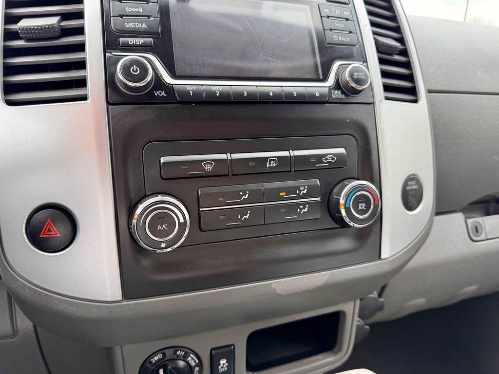 Used 2016 Nissan Frontier SV AWD/4WD image 24
