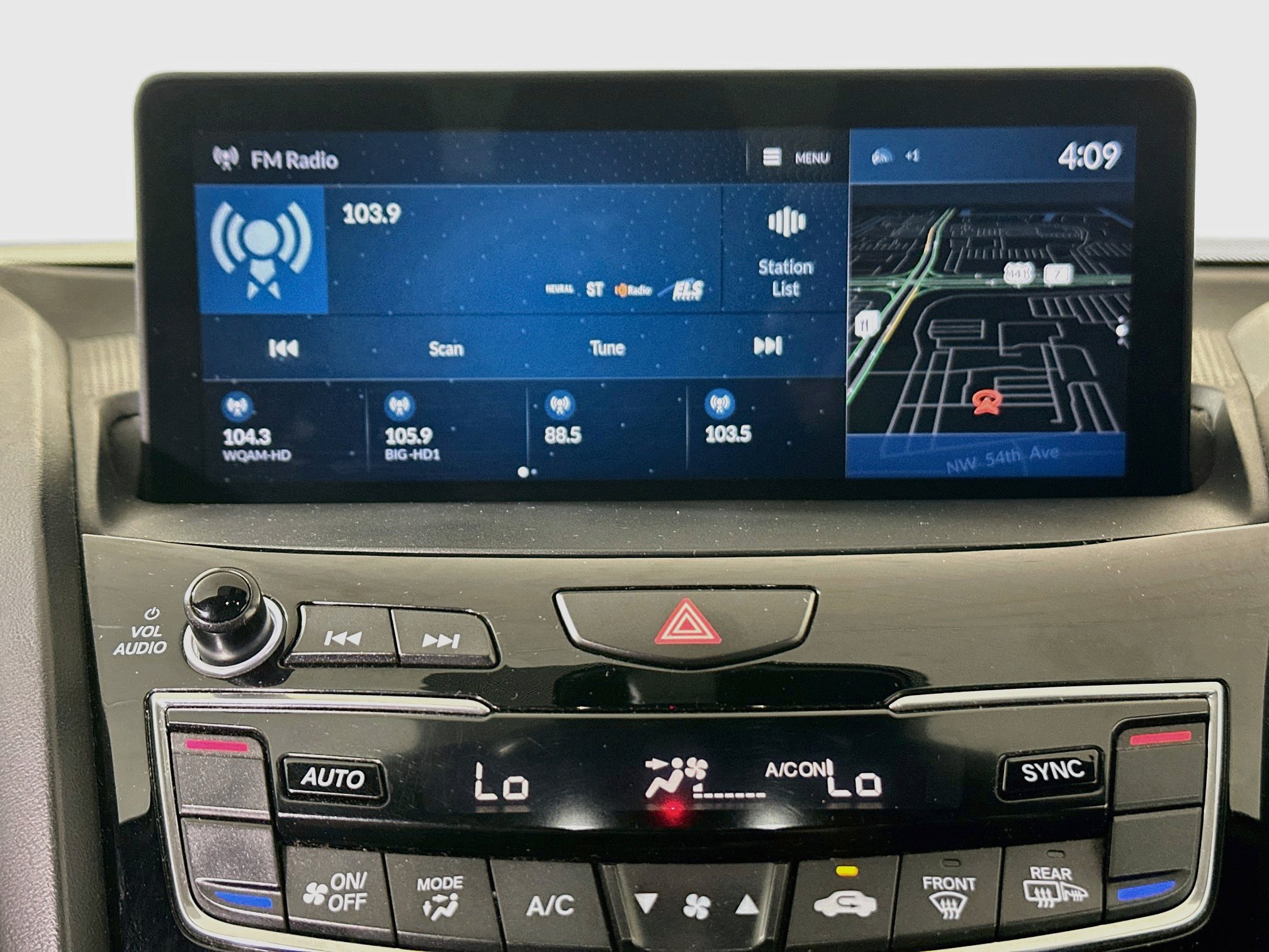 Used 2021 Acura RDX w/ Advance Package AWD/4WD image 24