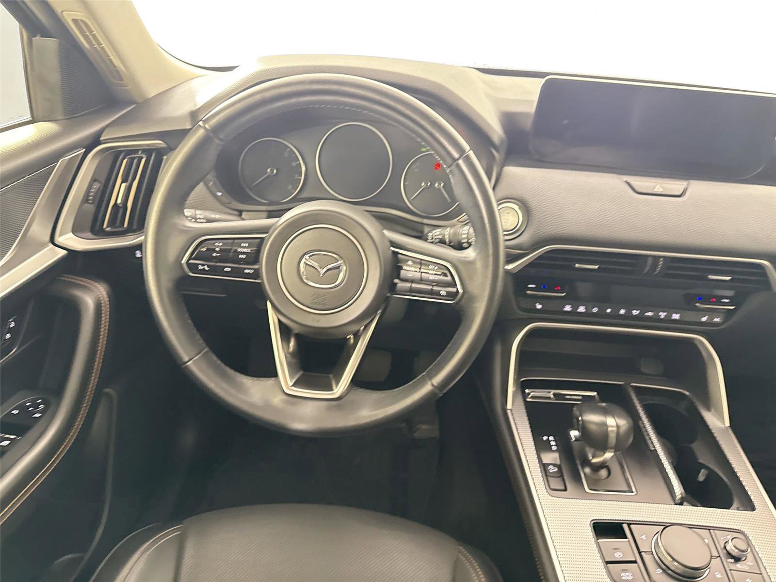 Certified 2024 MAZDA CX-90 3.3 Turbo w/ Preferred Package image 32