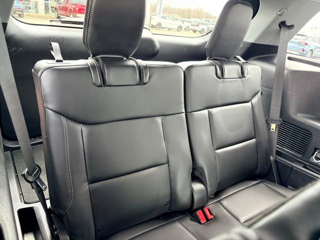 Used 2023 Ford Explorer XLT w/ Equipment Group 202A image 13