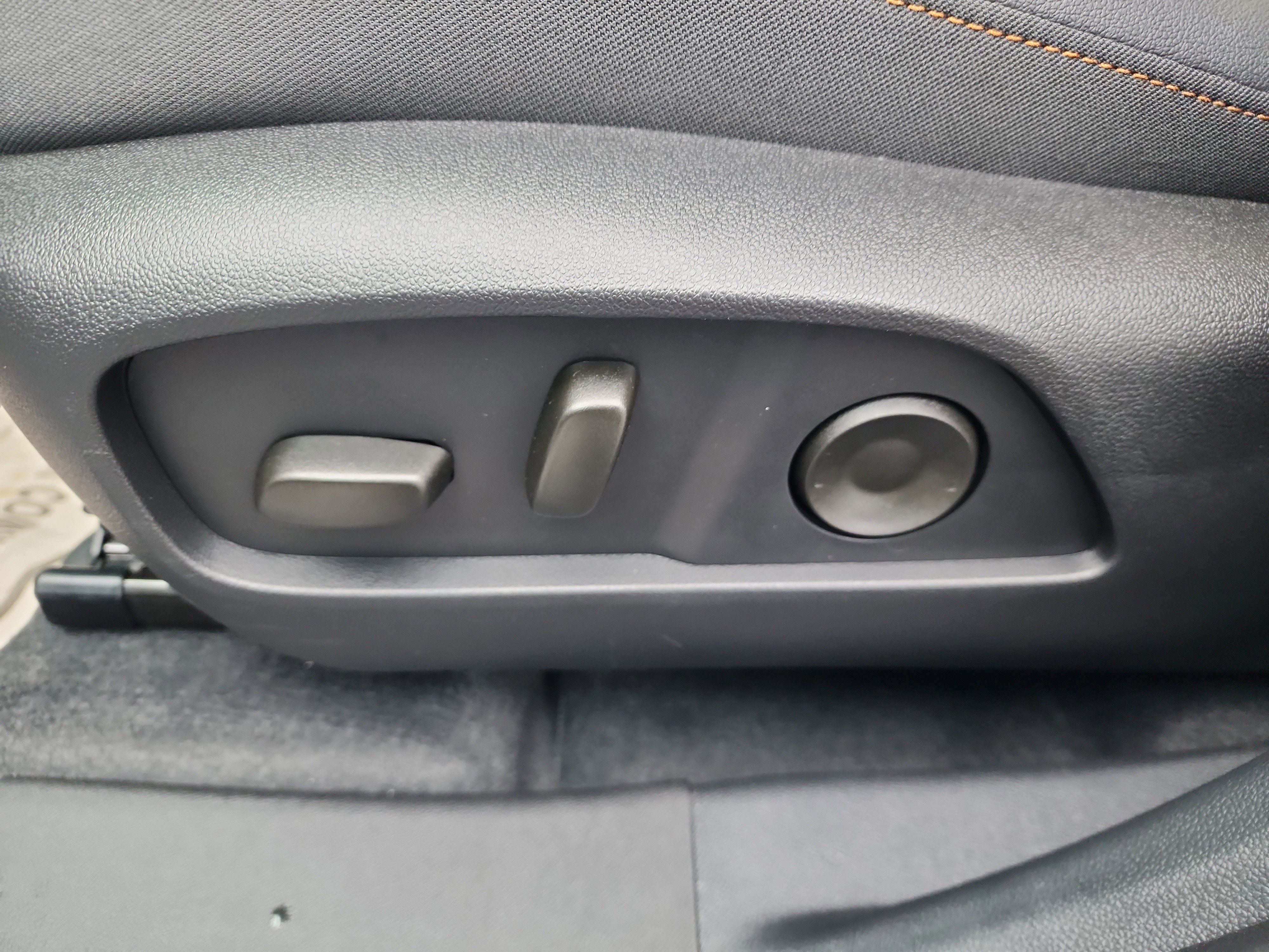 New 2026 Chevrolet Equinox ACTIV w/ Convenience Package III image 12